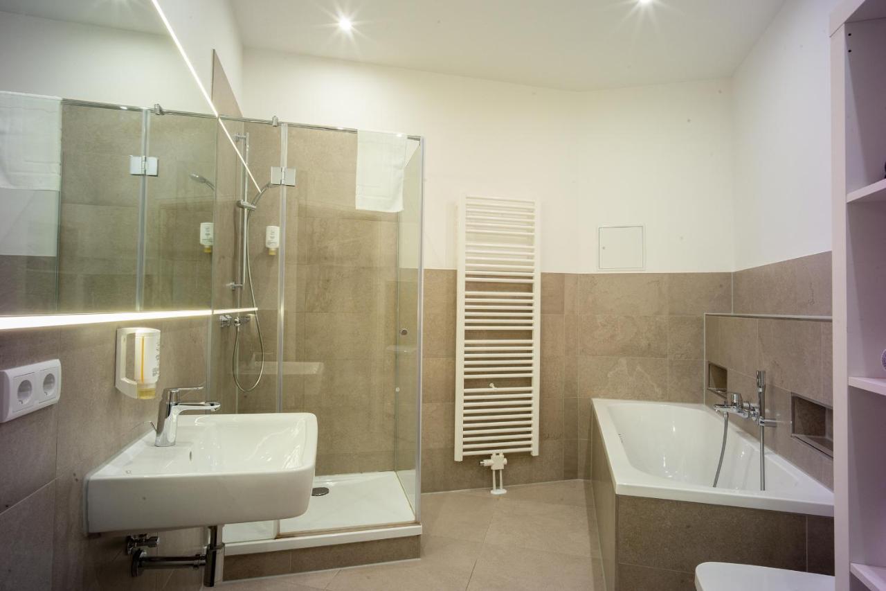 Leipzig-Suites No.12 4 Zimmer Apartment Und Balkon Экстерьер фото
